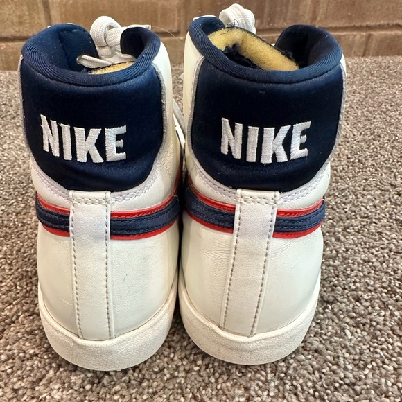 Nike Blazer Mid '77 Vintage City Pride Chicago - Men's Size 9.5 - Picture 4 of 6